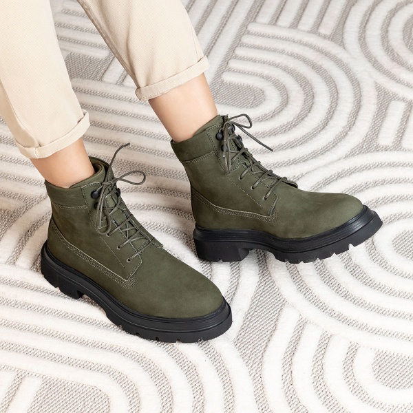 بوت زنانه برتونیکس 555 D