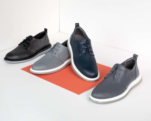 نکات خرید کفش چرم دست‌دوز: راهنمای جامع خرید از برتونیکس